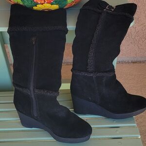 Juicy Couture Black Wedge Boots Lined With Sheepskin